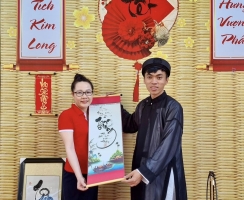 Viết chữ thư pháp trong các chương trình Chợ quê, Tết xưa, Tất niên, Tân niên, Tri ân khách hàng... ( Nhận set up gian hàng thư pháp)