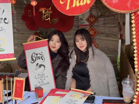 Thư pháp sự kiện tại trường Vin School Smart City